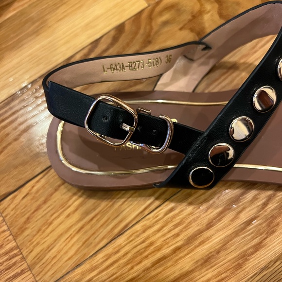 Women’s Black Gold Greek Gladiator Studded Sandals!! Size 36/US 6 - Picture 5 of 9